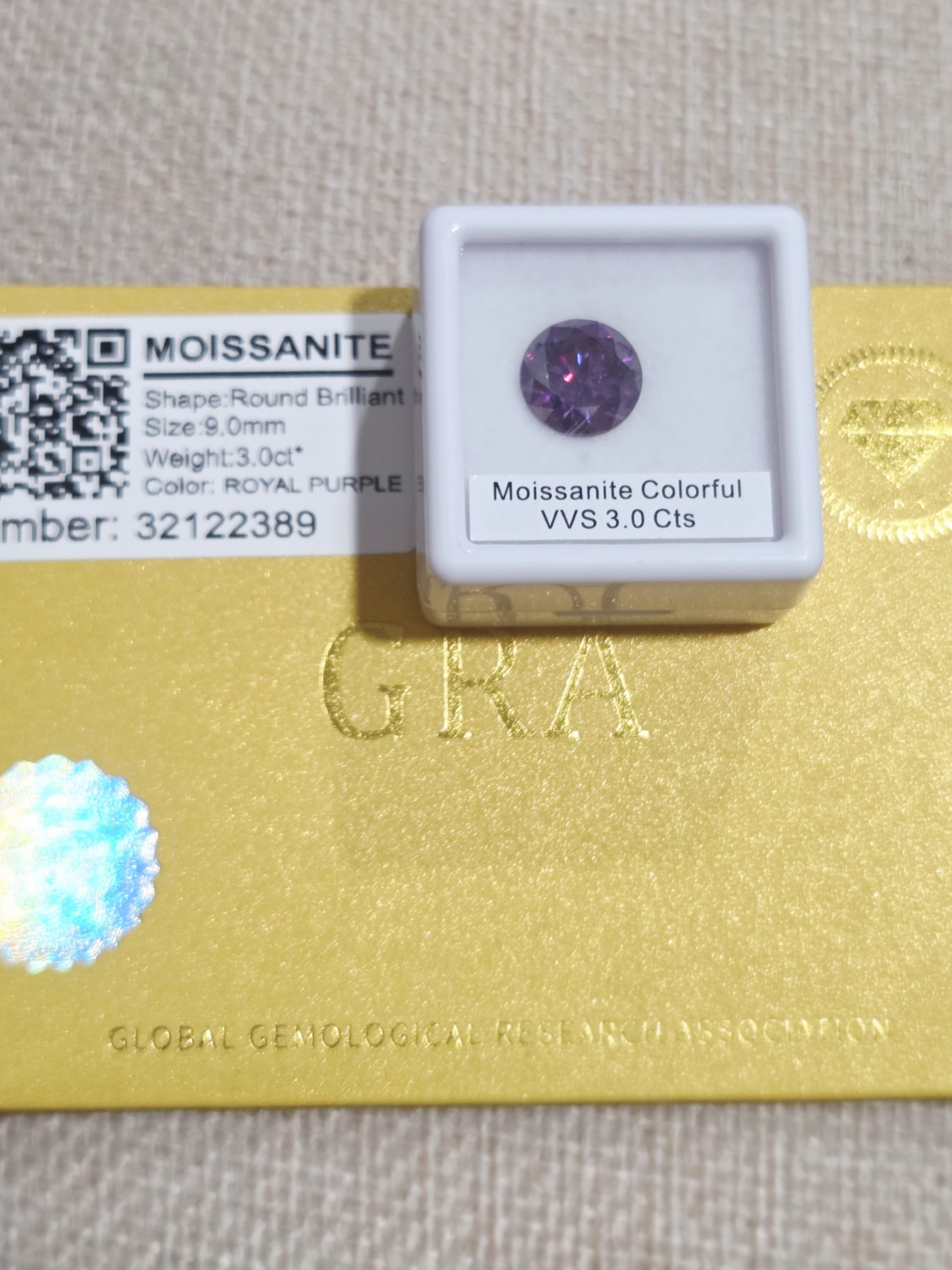Moissanite Round Brilliant 30 Ct  Royal Purple